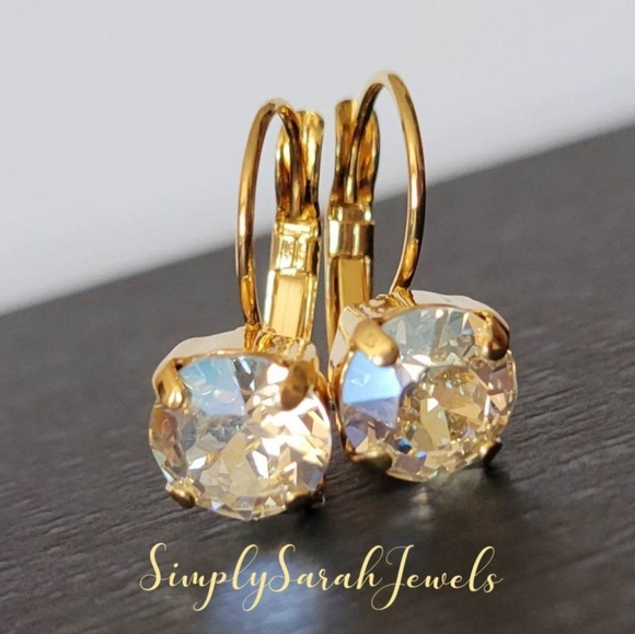 Austrian Crystal Earrings in Gold - Picture 1 of 8